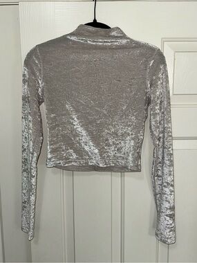 lululemon athletica White/Silver Crushed Velvet Long-Sleeve Crop Top
